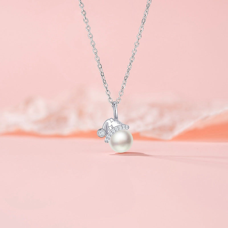 Christmas hat necklace