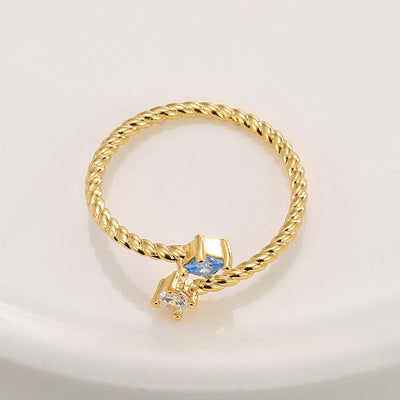 Set with two tone diamond ring